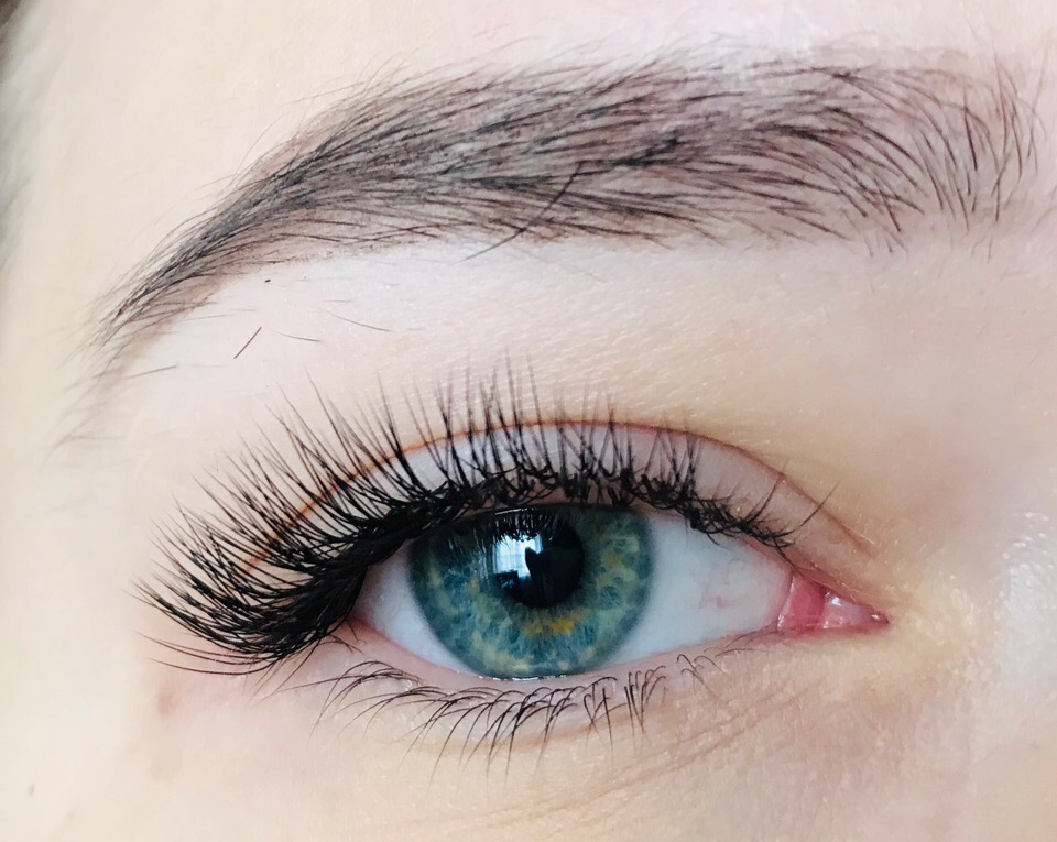 Наращивание ресниц — мокрый эффект
